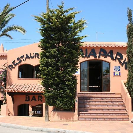 Bahia Park Hotel Cala En Porter  Exterior photo