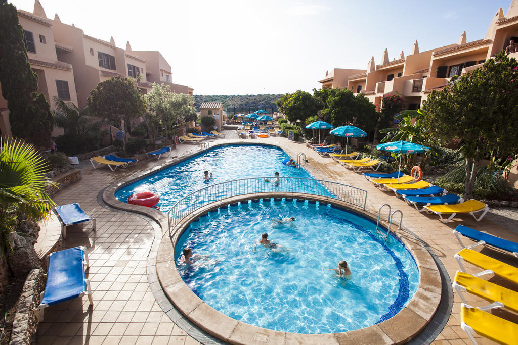 Bahia Park Hotel Cala En Porter  Exterior photo