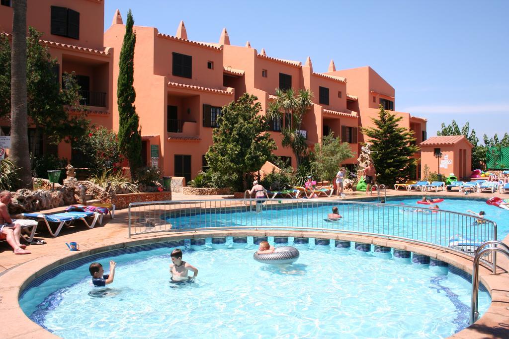 Bahia Park Hotel Cala En Porter  Exterior photo